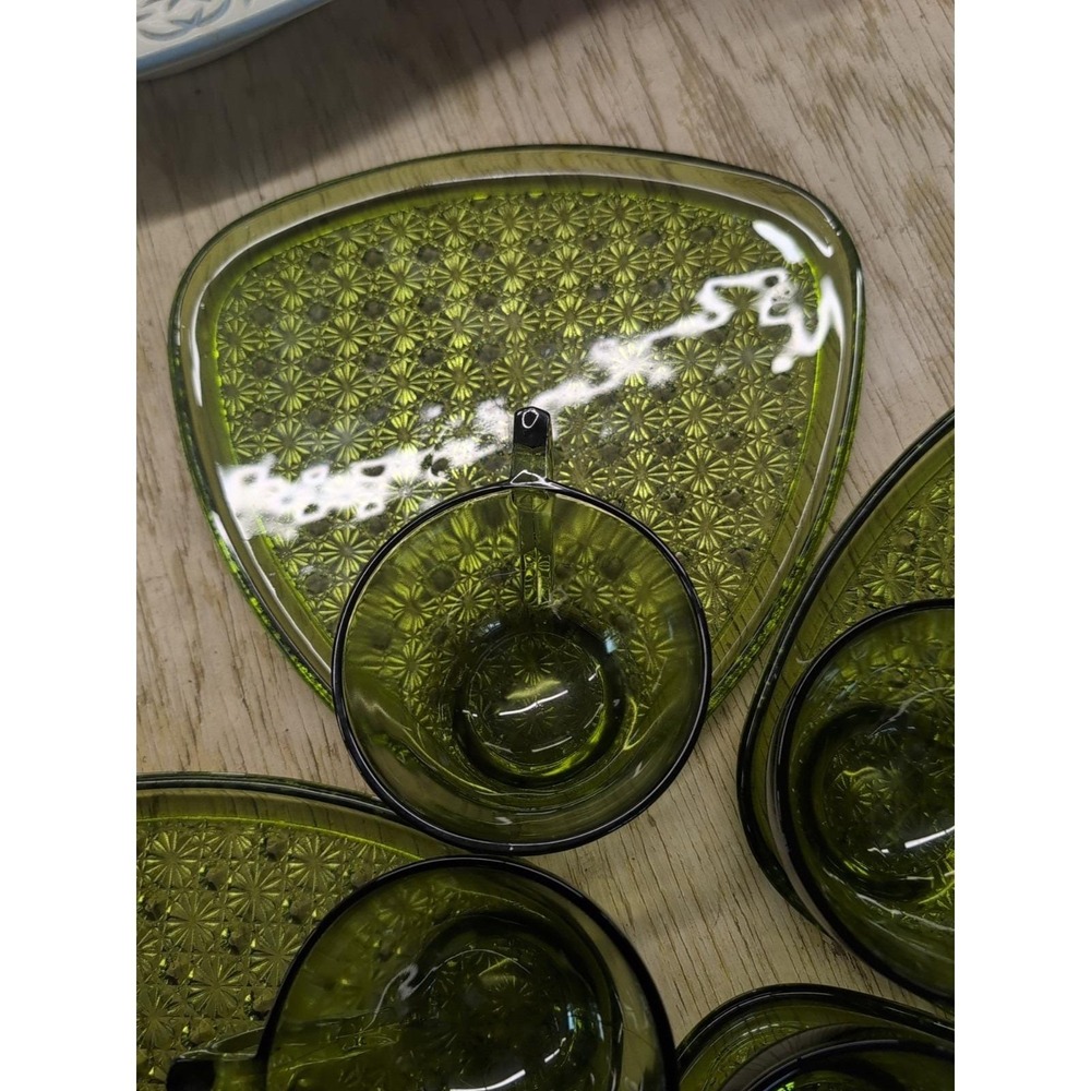 Indiana Glass daisy and button pattern desert plate & cups green set of 4 - Picture 5 of 5